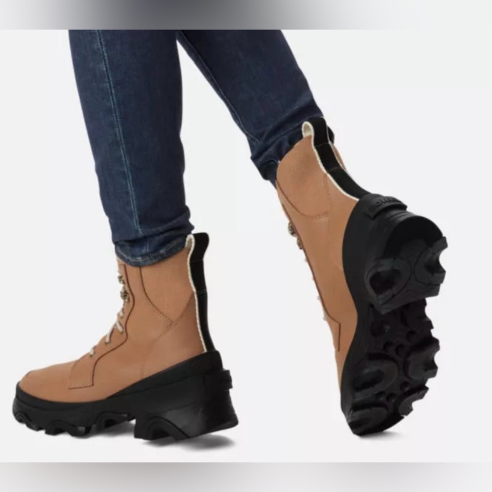 Sorel Women's Brex Lace Lug Sole Leather Boots Sz 9/ Tawny Buff/ Black